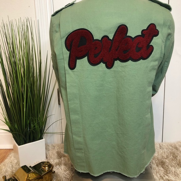 Very stylish long sleeve shirt/ jacket!!! - Picture 3 of 5